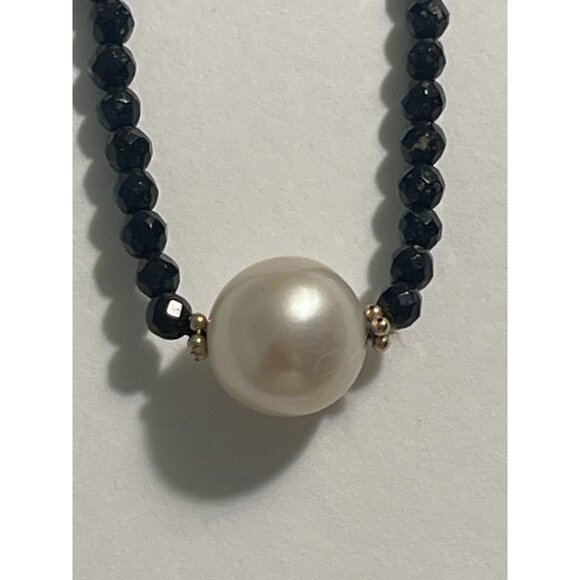 Vintage onyx bead necklace and cultured pearl 14K gold clasp dainty minimalist - Picture 2 of 4